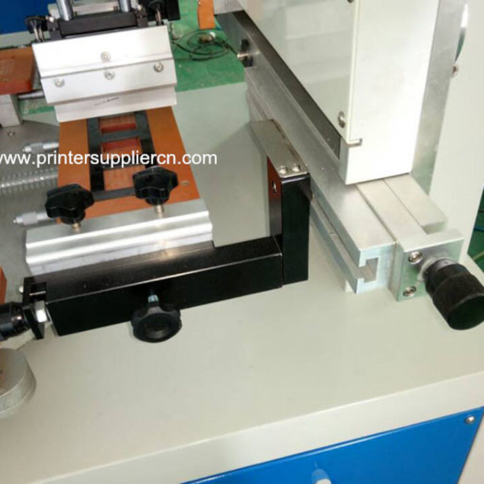 Metal Sheet Screen Printing Machine with Auto Sucker