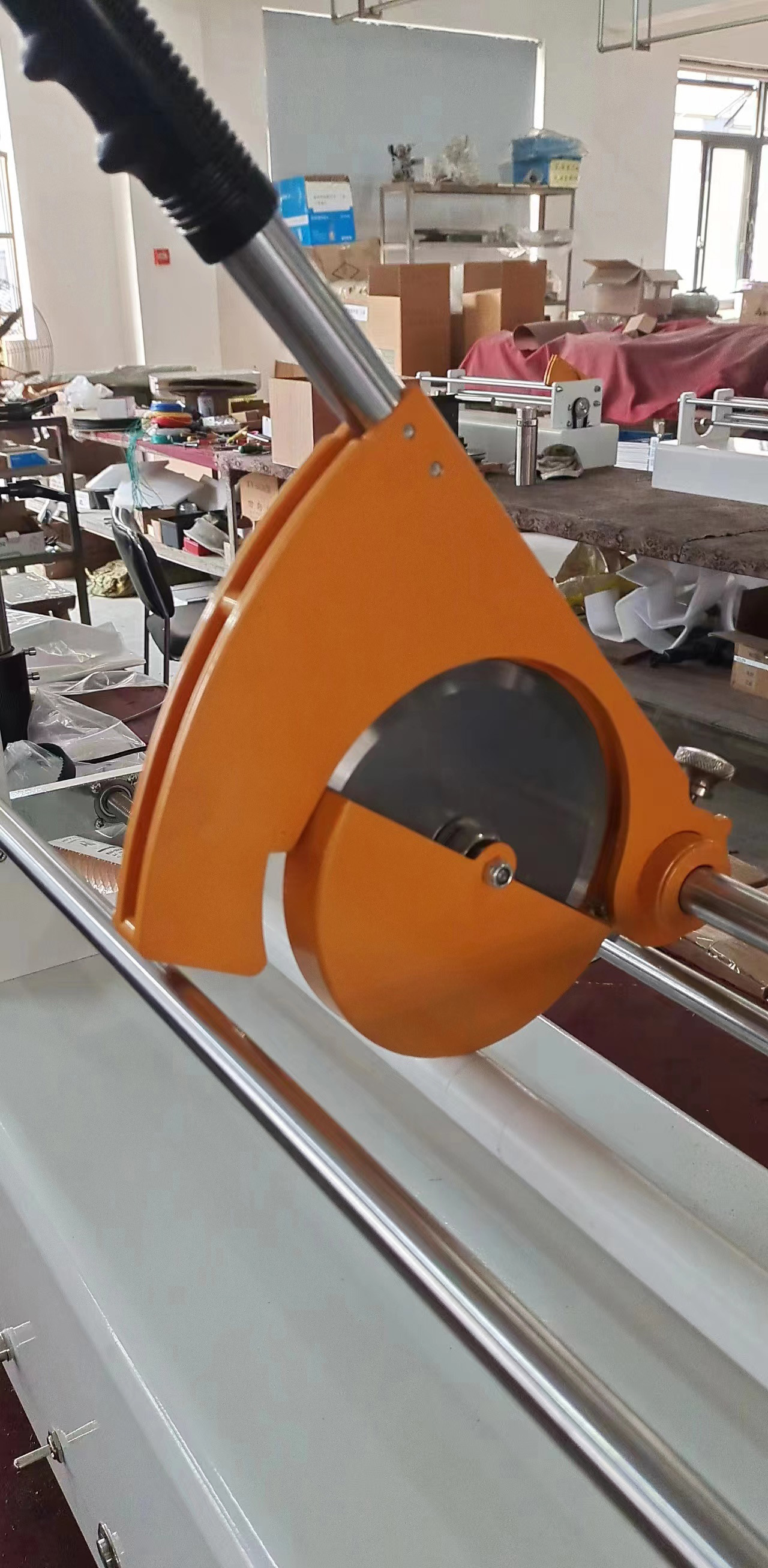 electronic foil cutting machine